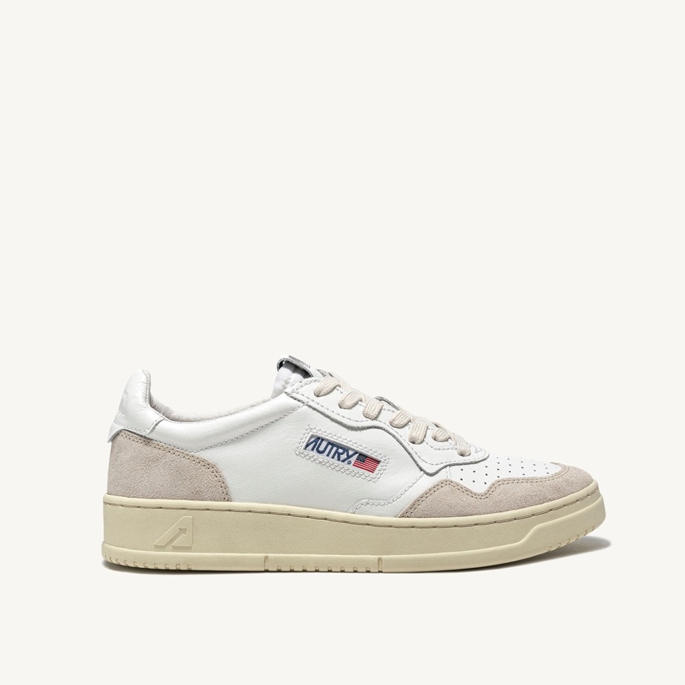 AUTRY Medalist Low Sneakers in Suede and Leather color white; size 37